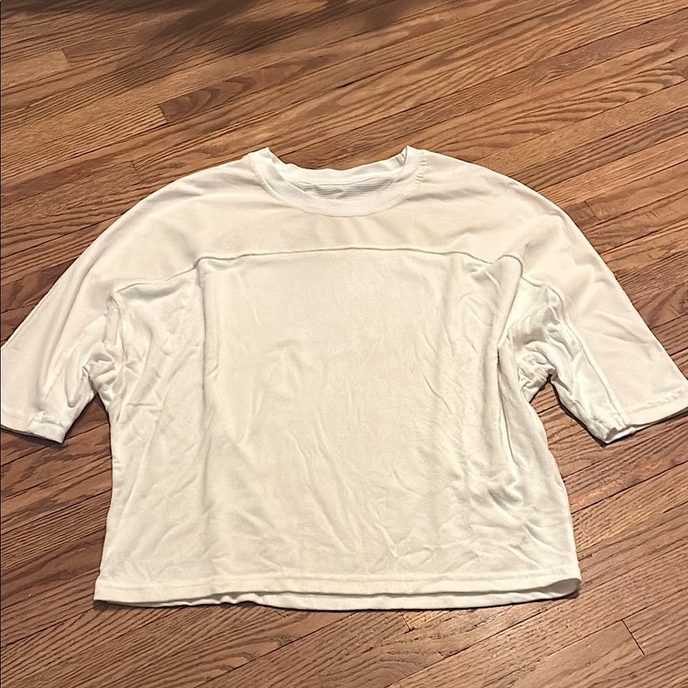 ZYIA Cream Relaxed Boxy Short Sleeve Top